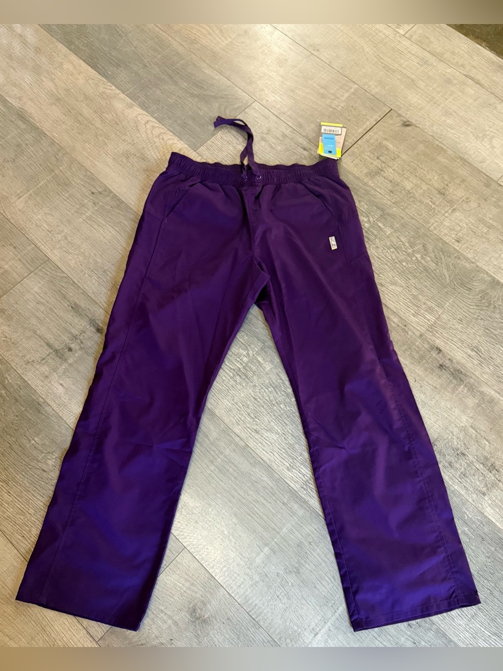 EON Active Purple Scrub Pants Medium Petite NWT Drawstring Elastic Waist Cargo